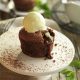 coulant de chocolate con helado de vainilla